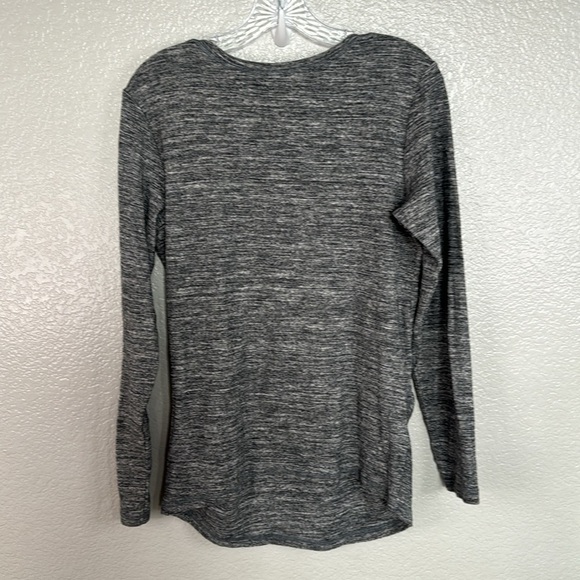 H&M Maternity Top Size XL - Picture 4 of 4